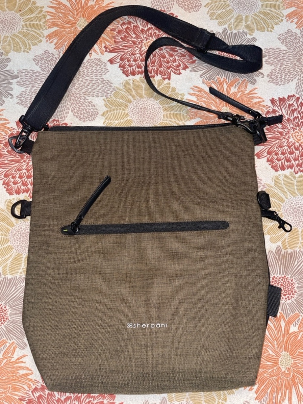 Sherpani Anti Theft Vale Crossbody Shoulder Bag - Like New! Heather Green